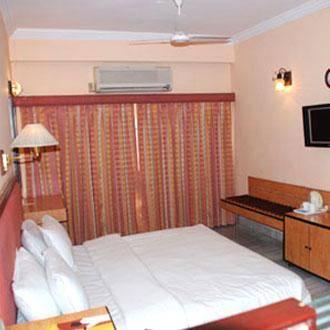 Hotel Harsha Hajdarabad Zewnętrze zdjęcie